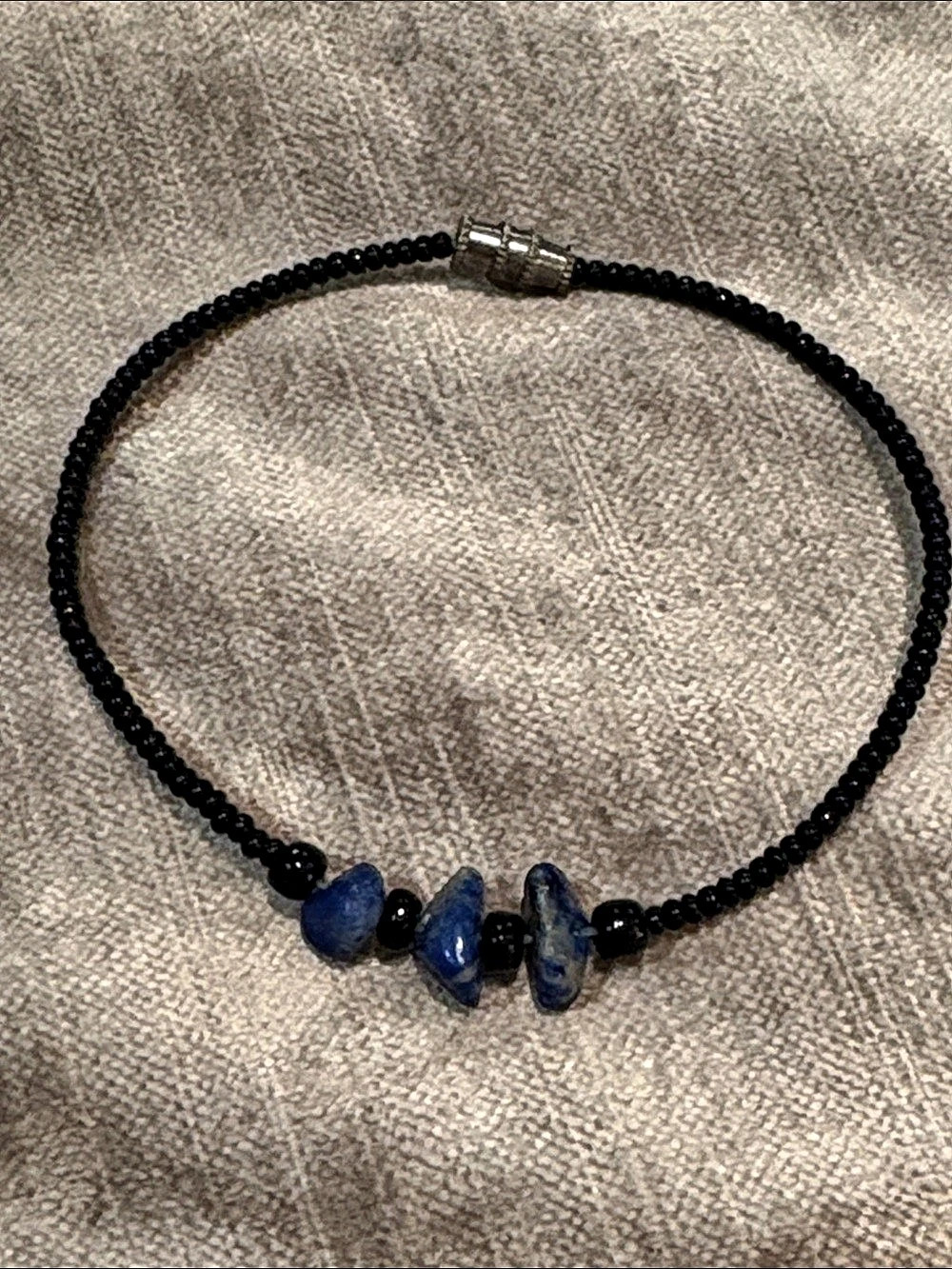 Black & Blue Beaded bracelet 6.5”